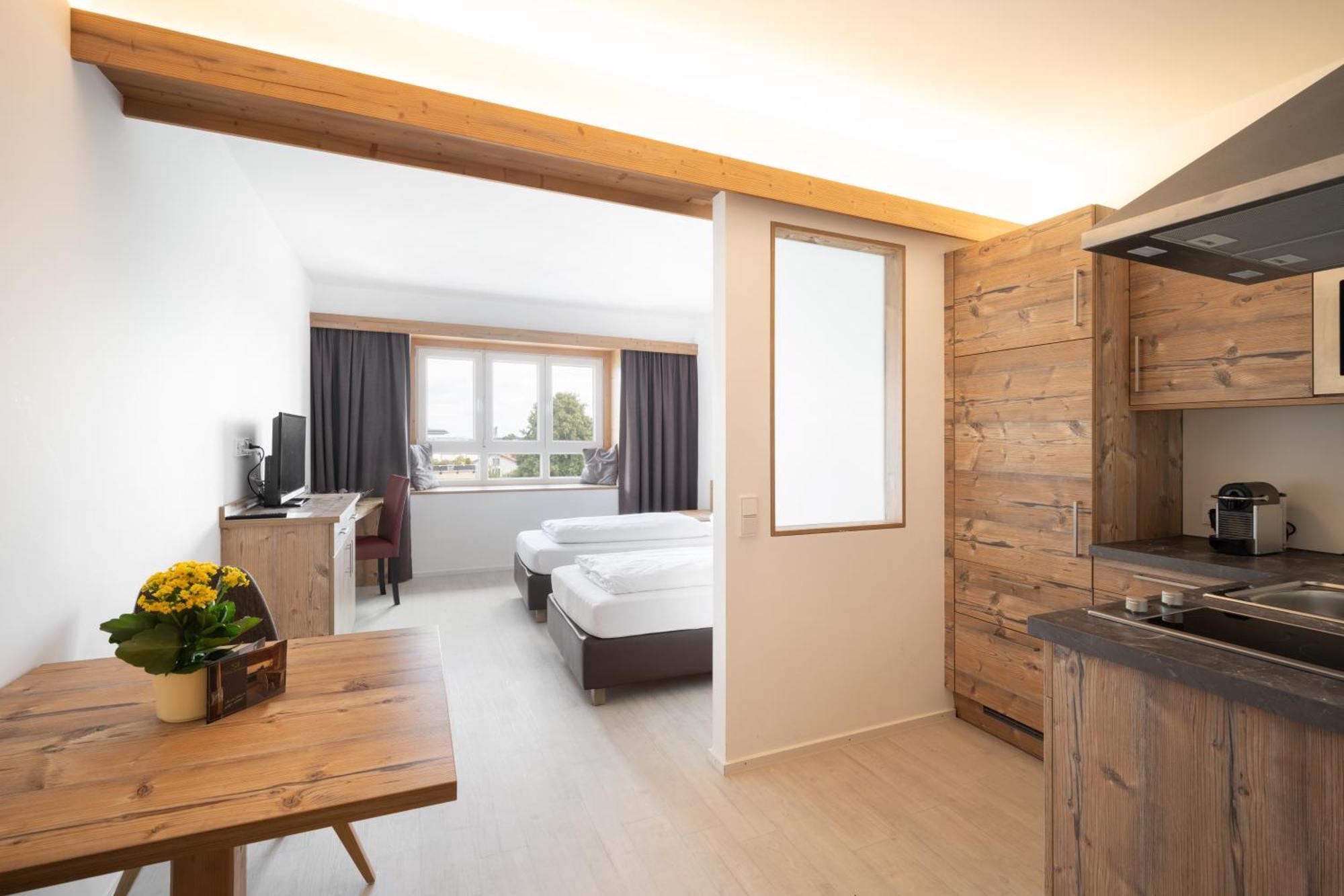 Snooze Apartments 홀츠키르첸 외부 사진